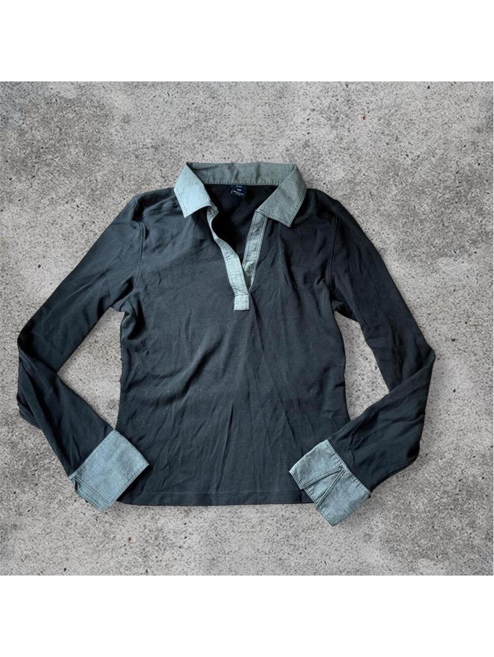 Gap black and grey collared shirt